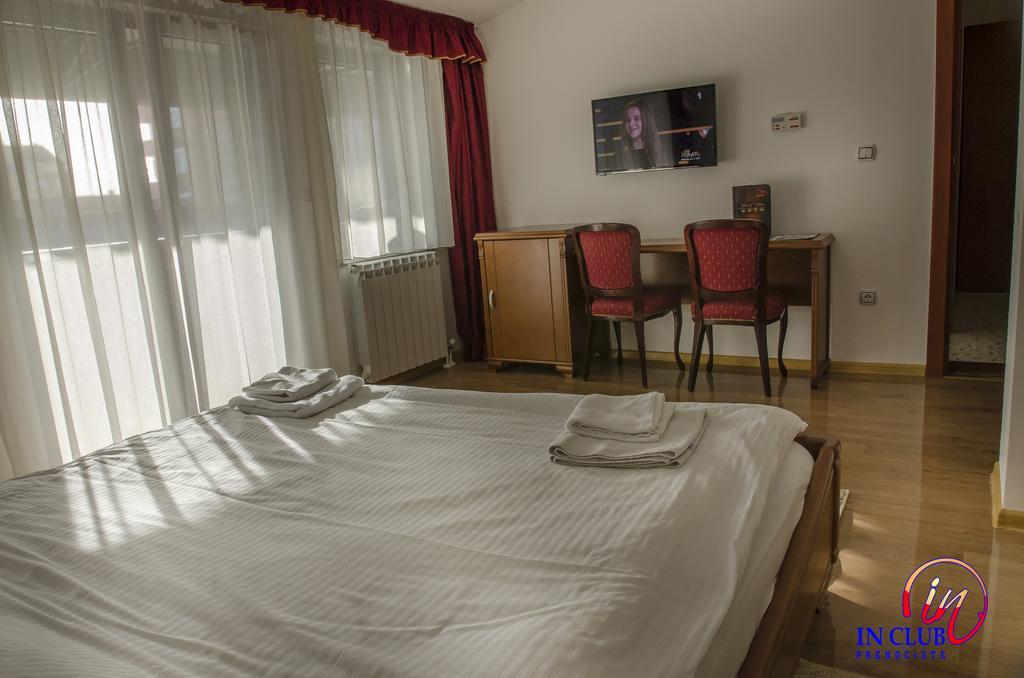 Apartment And Rooms In Club Indija Exterior photo