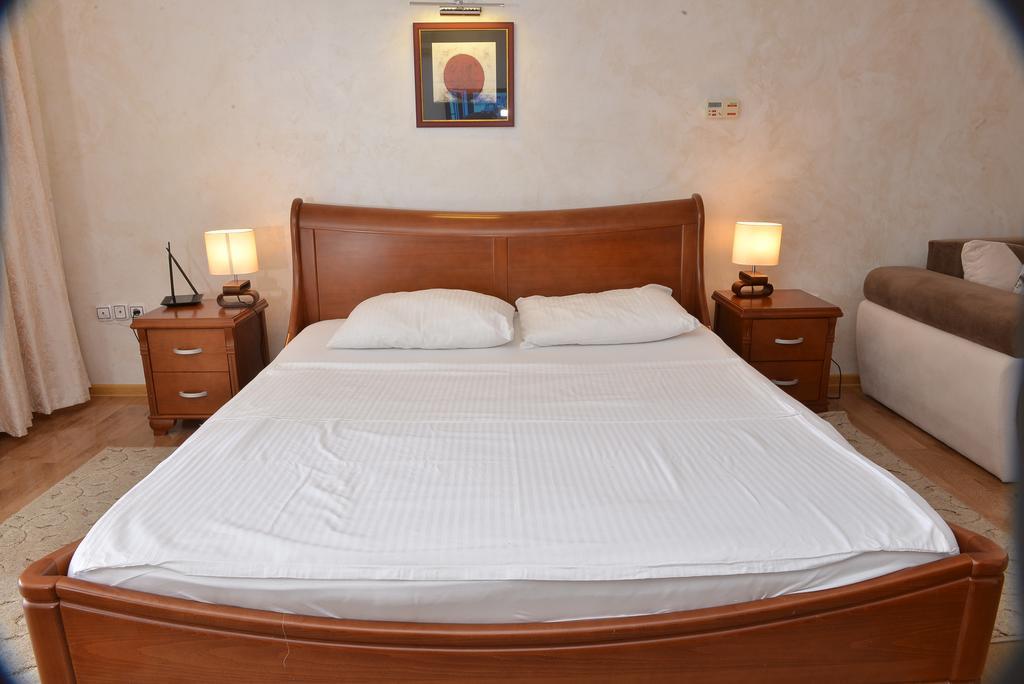 Apartment And Rooms In Club Indija Exterior photo