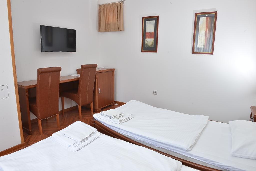 Apartment And Rooms In Club Indija Exterior photo